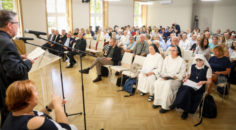 Mire tanít az igazság? – Tudományterületek közös válaszkeresése a KATTÁRS-on